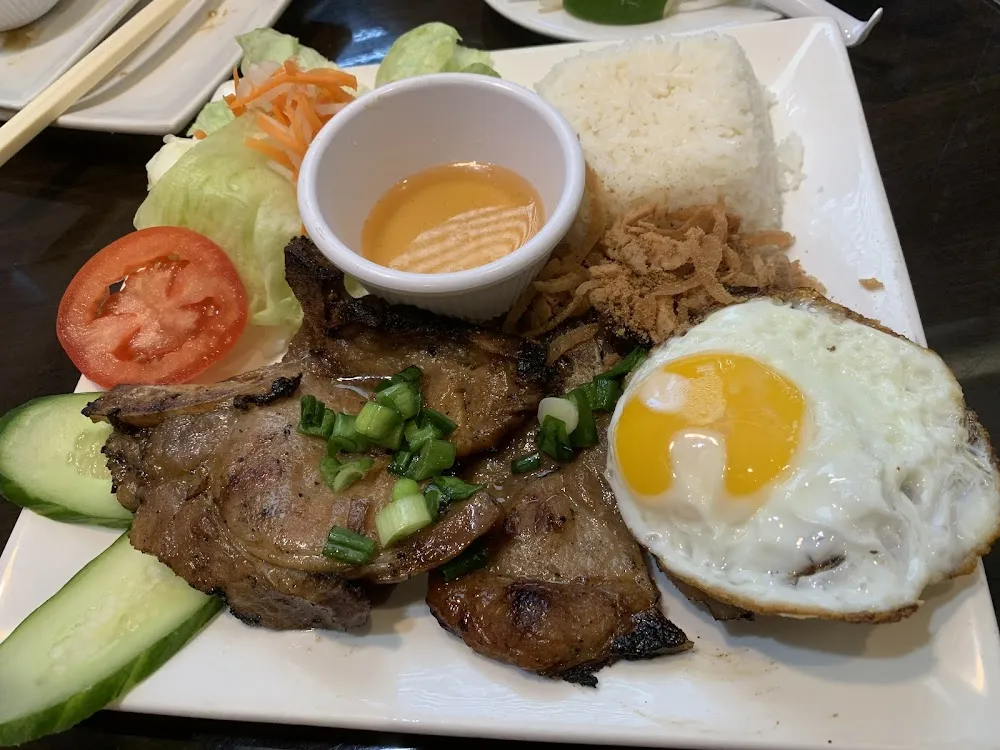Pho Suon Nuong Grilled Pork Chops