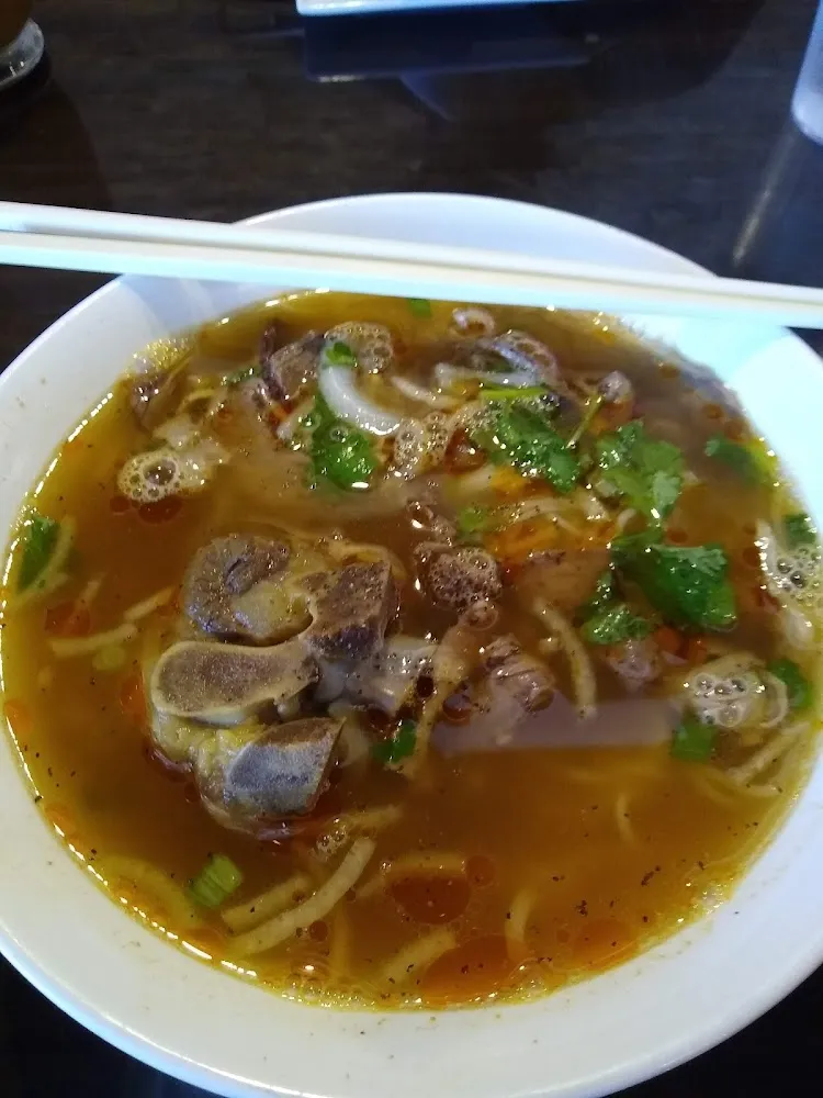 S7 Hue's Style Bun Bo Hue